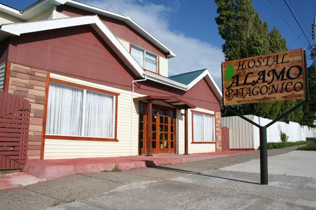 Hostal Alamo Patagonico Пуэрто-Наталес Экстерьер фото
